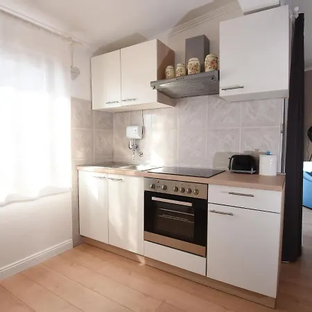 Apartment Charming In With Balcony *