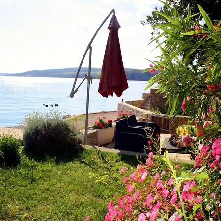 In By The Sea 公寓 *