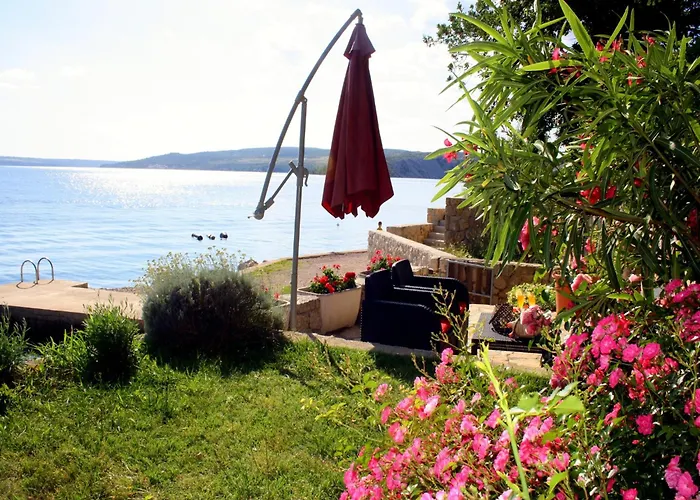 In By The Sea Apartment *