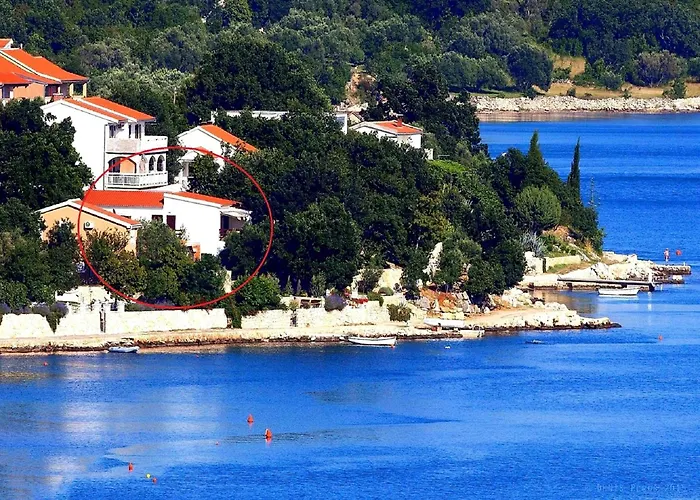 In By The Sea 公寓