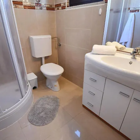 Charming In With Balcony Apartamento