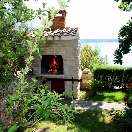 In By The Sea Daire Maslenica